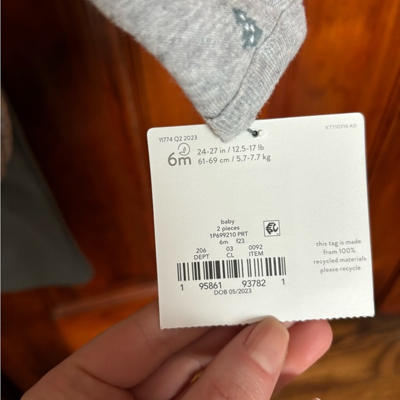 Carters baby outfit - Picture 3 of 4